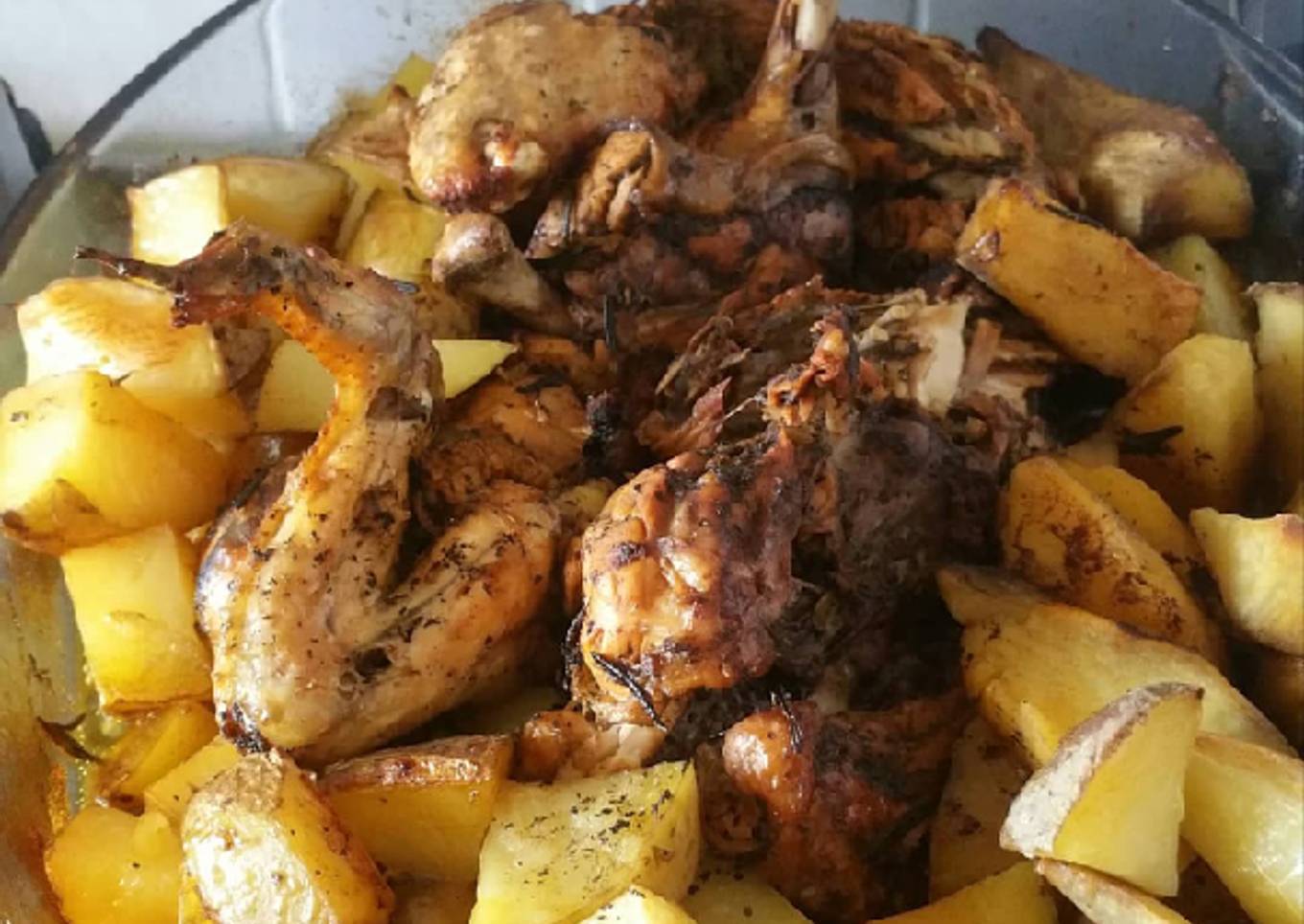 Pollo al horno con papas y batata