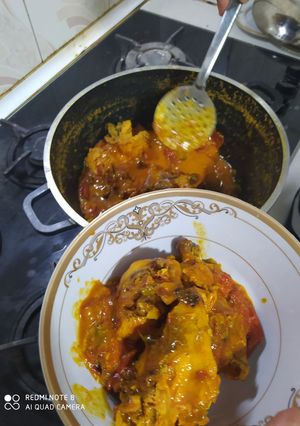 عکسی از دستور خورشت لیمویی ترش و ملس خودم و آقایی پز 😋😋