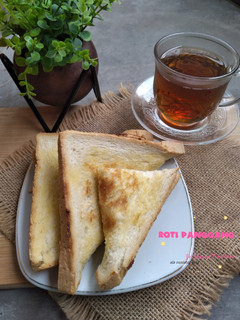 Foto resep Roti Panggang Isi Meses Tiramisu