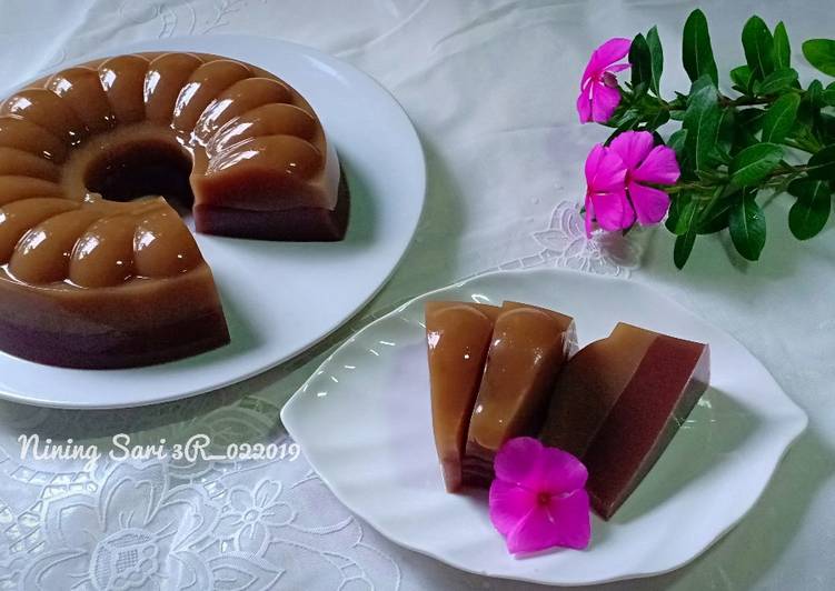 Puding mocacinno lapis coklat