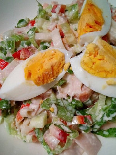 Una foto de Ensalada de aprovechamiento