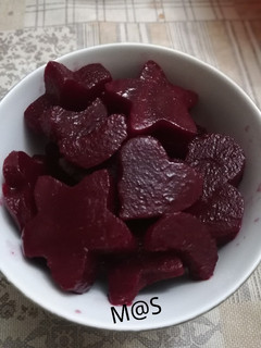 عکسی از دستور ترشی لبو
