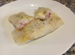 Foto principal de Rollitos de masa filo con mozzarella y pavo