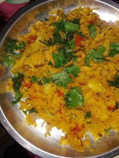 आलू पोहा (Aalu poha recipe in hindi) रेसिपी मुख्य फोटो