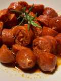 Chorizos al vino blanco