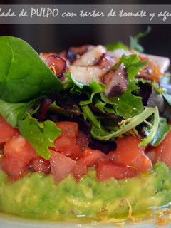 Una foto de Ensalada de Pulpo con Tartar de Tomate