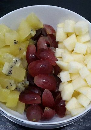Foto resep Fruit Salad with Sour-Sweet Dressing