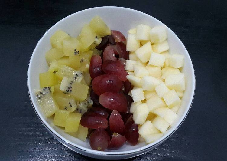 Resep Fruit Salad with Sour-Sweet Dressing Lezat