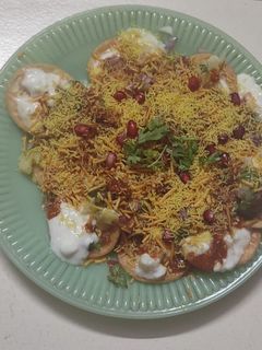 પાપડી ચાટ (Papdi Chaat Recipe In Gujarati) રેસીપી મુખ્ય ફોટો