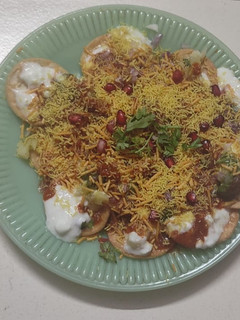 પાપડી ચાટ (Papdi Chaat Recipe In Gujarati) રેસીપી મુખ્ય ફોટો