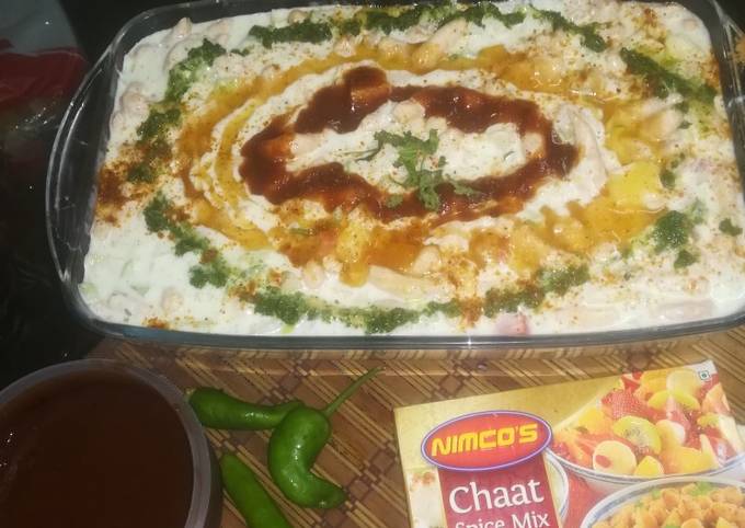 Dahi pakora chaat