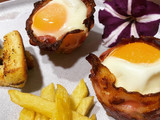Huevos en nido de panceta Ibérica