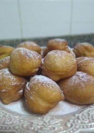 Una foto de Buñuelos de pera 🍐🤗