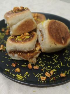 દાબેલી(Dabeli Recipe in Gujarati) રેસીપી મુખ્ય ફોટો