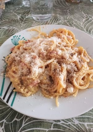 Una foto de Spaghetti Carbonara Italiana