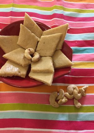 A picture of Kaju katli.