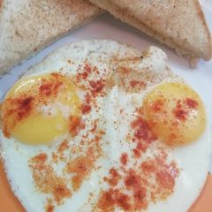A picture of Half fry Egg my style.