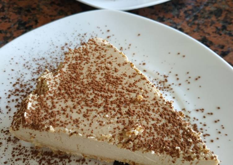 Tarta de queso fría con café y leche condensada