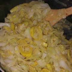 A picture of Yellow Squash and Cabbage.