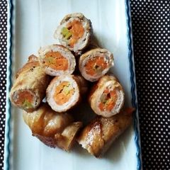 A picture of Carrot and Green Onion Pork Rolls.