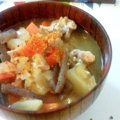 Tonjiru (Miso Soup with Veggies and Pork) A picture of Tonjiru (Miso Soup with Veggies and Pork).