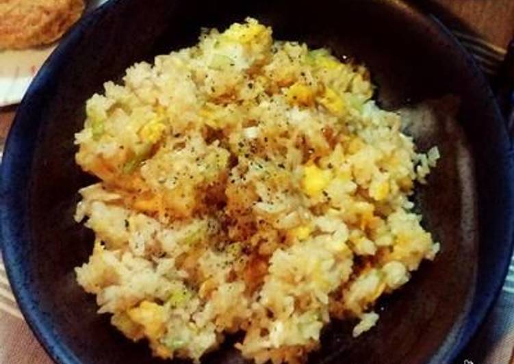 Recipe: Yummy Fried Rice with Egg and Spring Onions