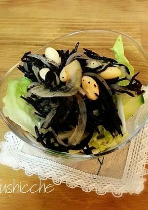A picture of Hijiki and Soy Bean Salad.