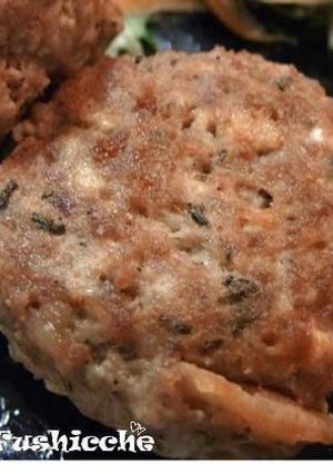 A picture of Tofu and Pork Burgers with Cheese.