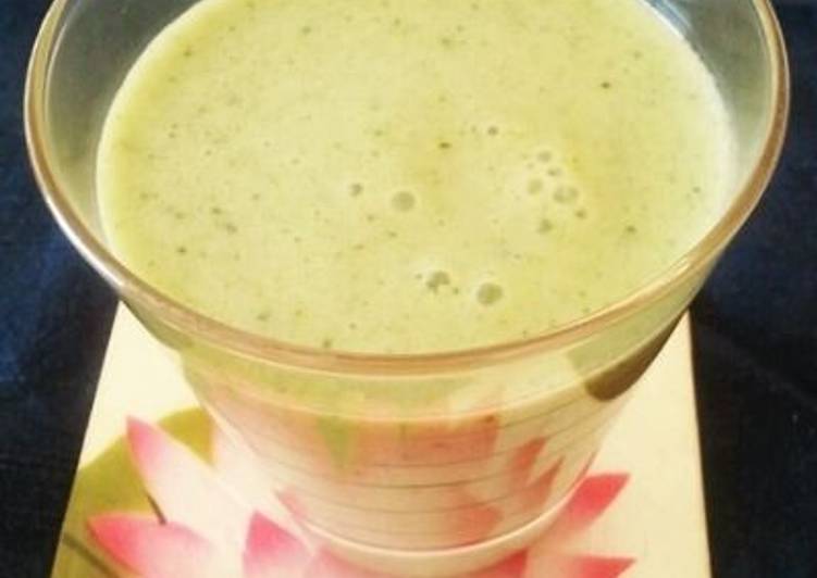 Steps to Prepare Homemade Green Ginger Smoothie