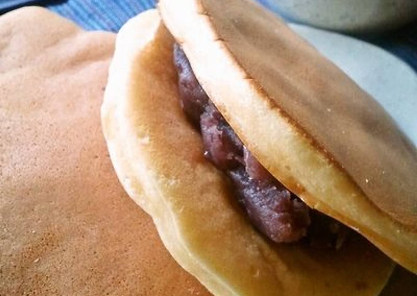 Recipe of Perfect Dorayaki (Sweet Bean Pancakes)