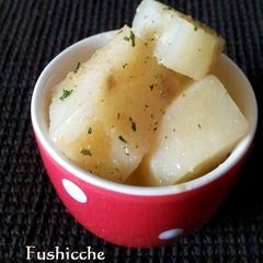 A picture of Cheese and Garlic Buttered Potatoes.