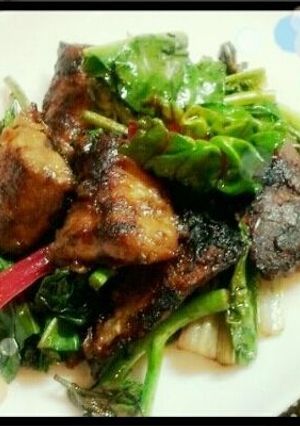 A picture of Mackerel and Swiss Chard Stir-fry with Balsamic Vinegar.