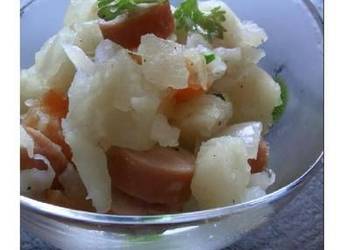 How to Prepare Tasty Potato and Frankfurter Sausage Salad
