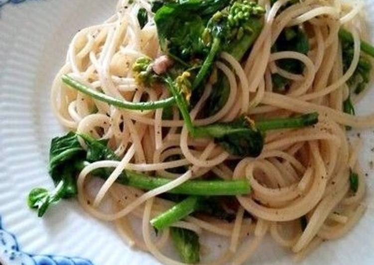 Recipe of Super Quick Homemade Anchovy and Rapeseed Greens Pasta
