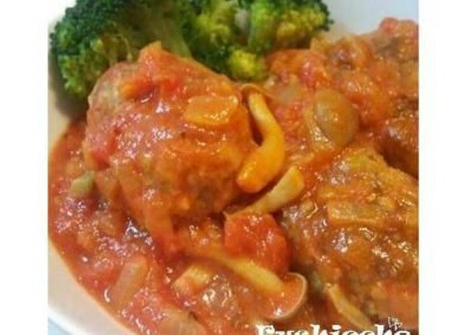 Recipe of Homemade Hamburgers with Tomato Sauce