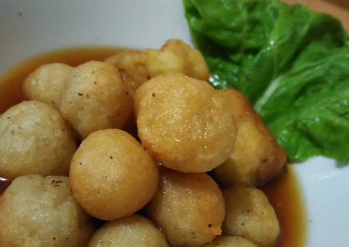 Cara Gampang Membuat Bola Daging Ayam Goreng, Lezat Sekali