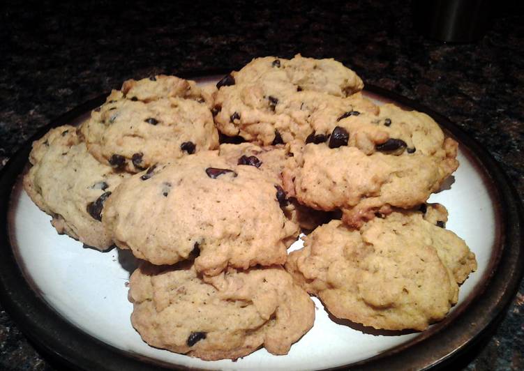 Simple Way to Prepare Homemade Pumpkin Chocolate Chip Cookies