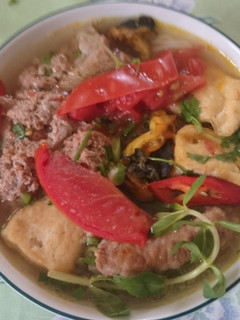 Hình của món BÚN ỐC RIÊU CUA ĐỒNG.