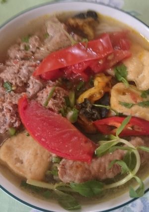 Hình của món BÚN ỐC RIÊU CUA ĐỒNG.