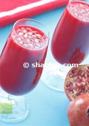 A picture of Sharab el remman: Grenadine drink.