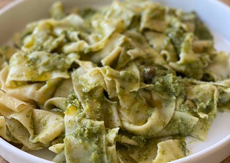 Easiest Way to Prepare Favorite Pappardelle fresche con broccoli, burro e alici
