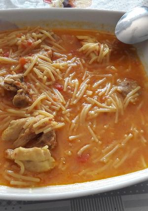 Foto principal de Fideos con pollo