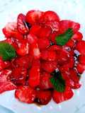 Carpaccio de fraises au sirop d'orange