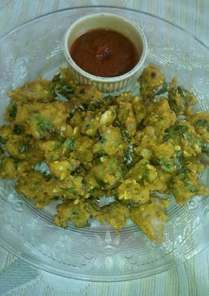 A picture of Hara chana ke pakodi.