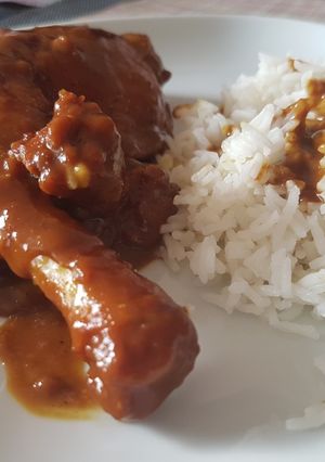 Une photo de Poulet sauce cacahuètes