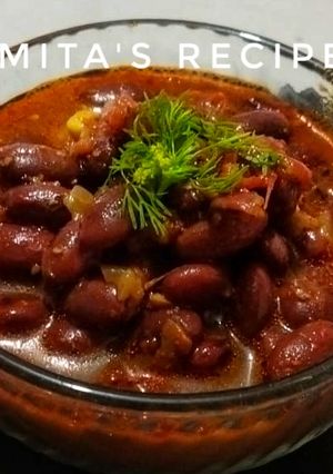 A picture of Rajma curry.