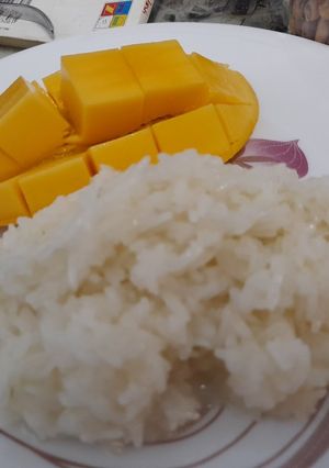 A picture of Quick Low-Fat Mango Sticky Rice.