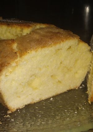 Una foto de Budín de limón🍋