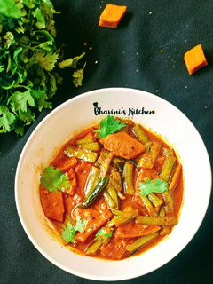 ગુવાર ઢોકળી નુ શાક (Guvar Dhokli Shak Recipe In Gujarati) રેસીપી મુખ્ય ફોટો