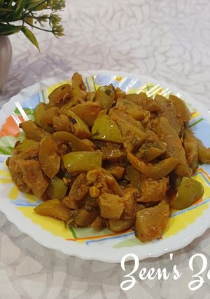 A picture of Apple Gourd or Tinday Fry.